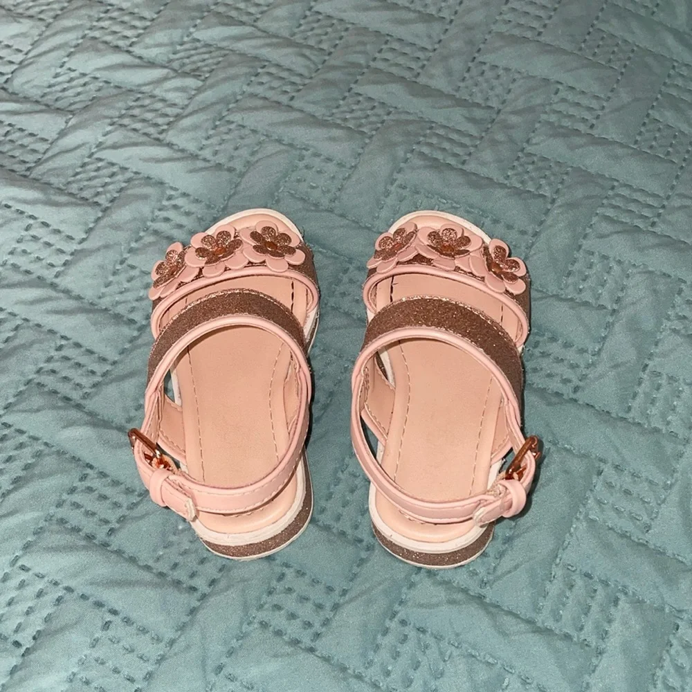 Sandals - Picture 2 of 3